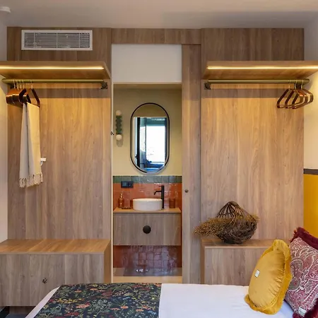 Apartmán Edificio Lola 4 *
