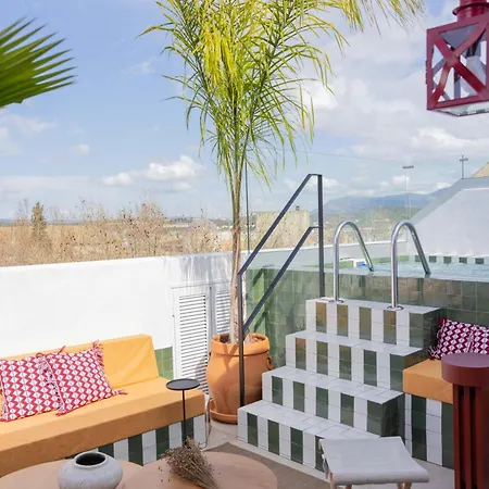 Edificio Lola 4 דירה *