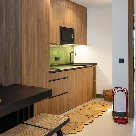 Edificio Lola 4 לוסנה